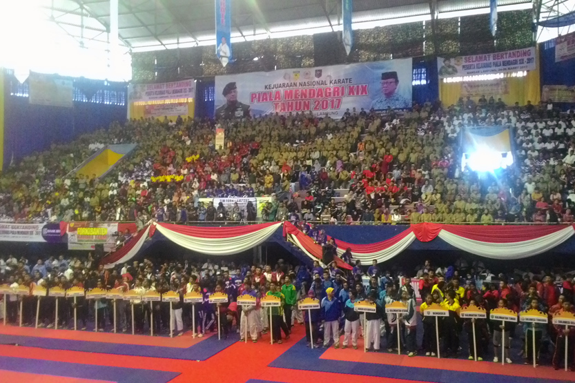 Pembukaan Kejurnas Karate Piala Kemendagri XIX 2017 di GOR Saburai. (Lampungnews/Davit)
