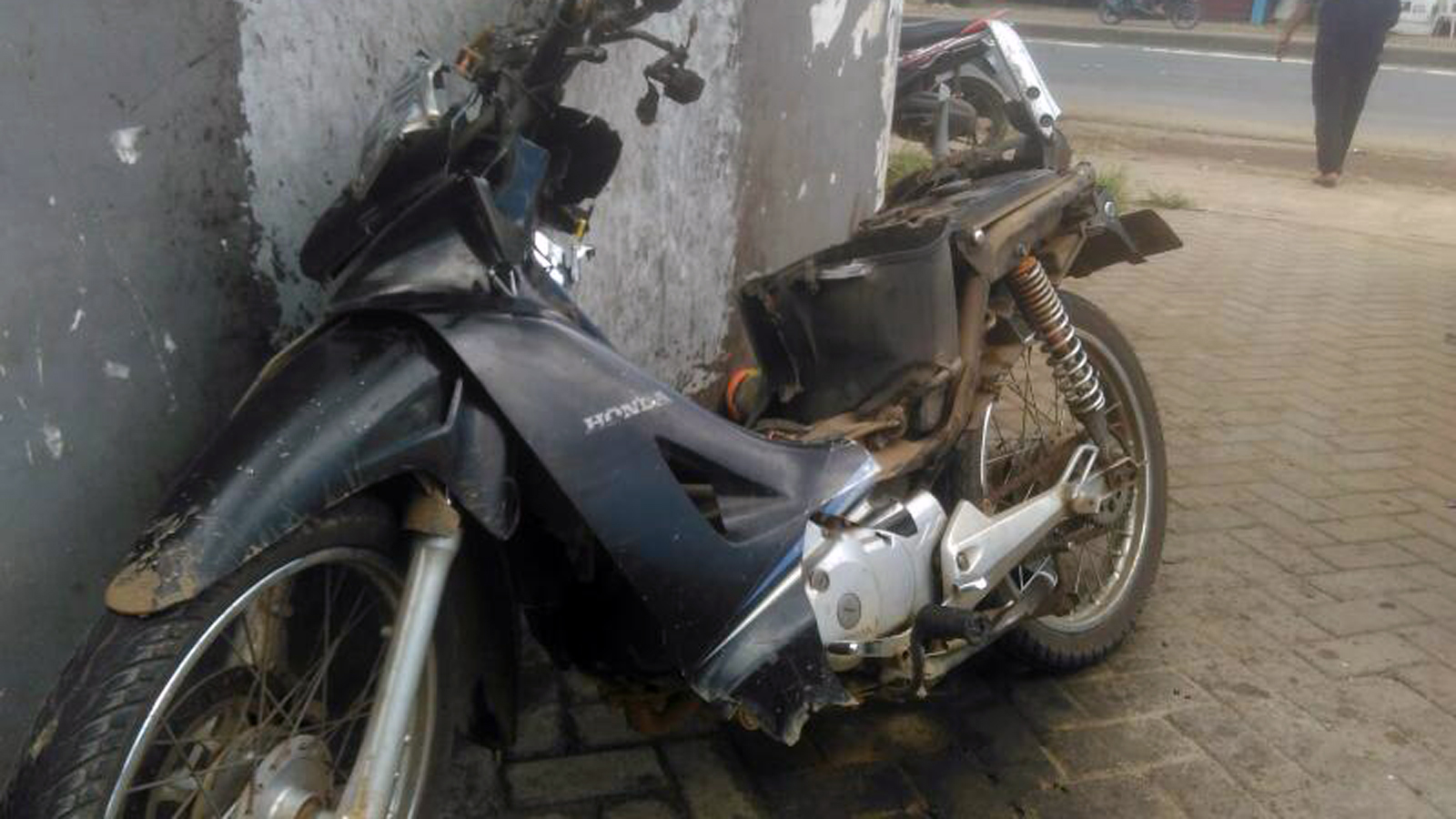 Sepeda motor korban. (Lampungnews/Davit)