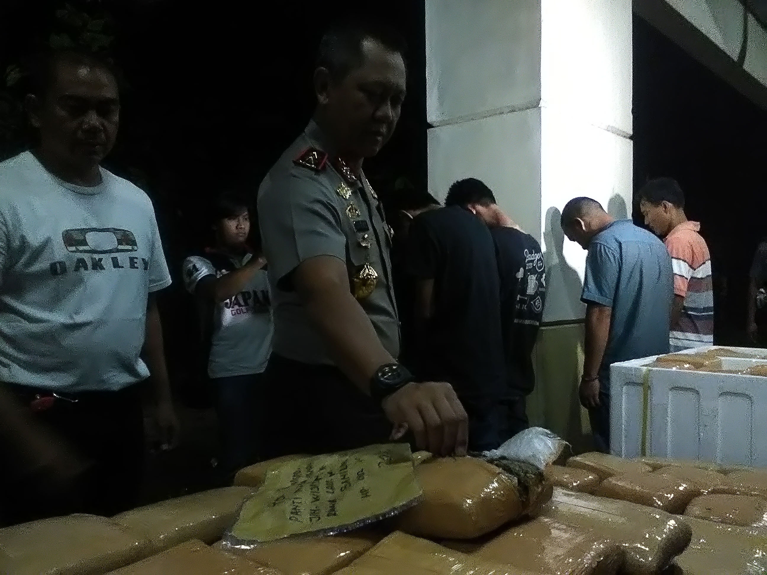 Kapolda Lampung Irjen Sudjarno saat ekspos tangkapan 134 kilogram ganja. (Lampungnews/Adam)