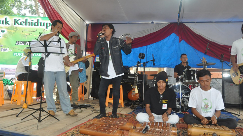 Komunitas Kampung Lebah berpartisipasi meramaikan Festival Kota Hijau di Blambangan Umpu, Waykanan, beberapa waktu lalu.. (Ist)